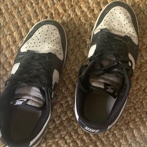 Nike Black and White Casual Sneakers